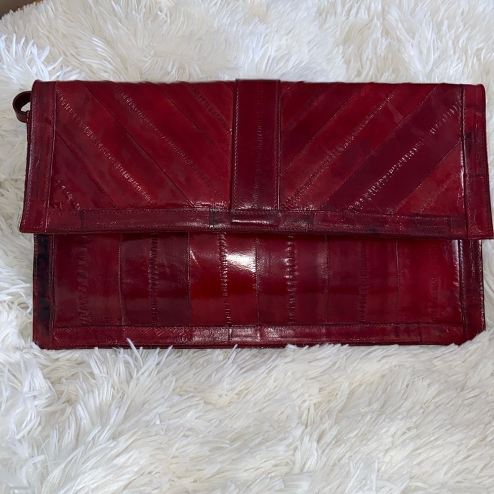 Vintage Bag genuine Eel skin shoulder & clutch bag Dark red magnetic closure